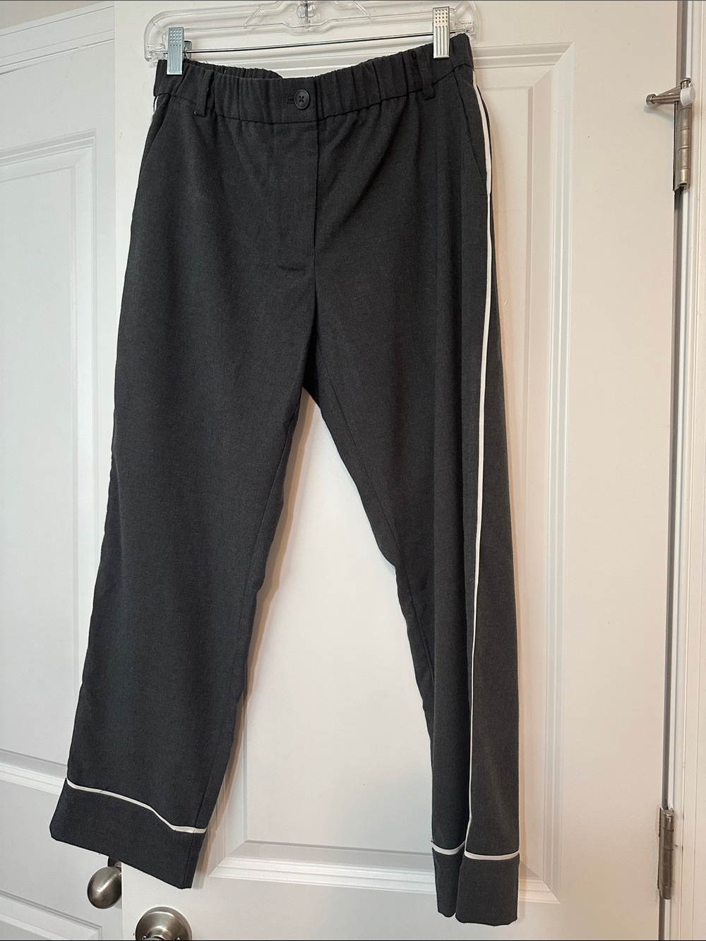 Loft sz 6 charcoal gray trousers contrasting ivory tuxedo stripe along the side